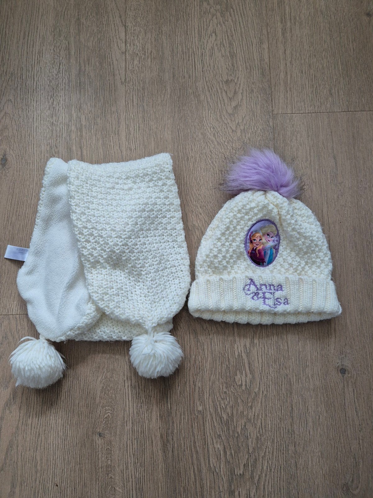 Frozen muts met sjaal maat 104-122, Ophalen of Verzenden, Zo goed als nieuw, 104 of kleiner, Meisje