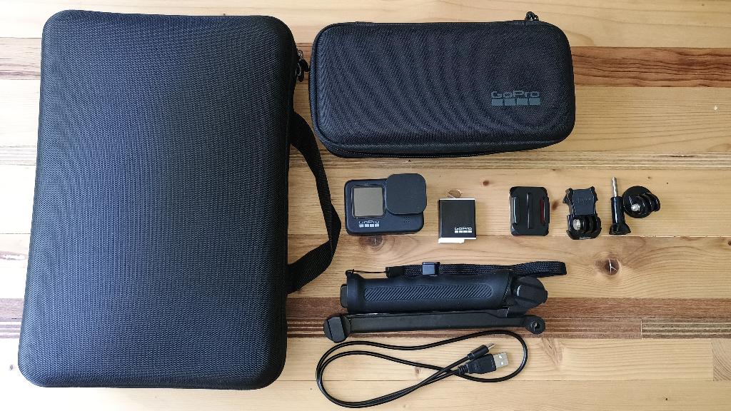 GoPro Hero 9 - met accessoires en nieuwe Enduro batterij, Ophalen, Zo goed als nieuw, GoPro