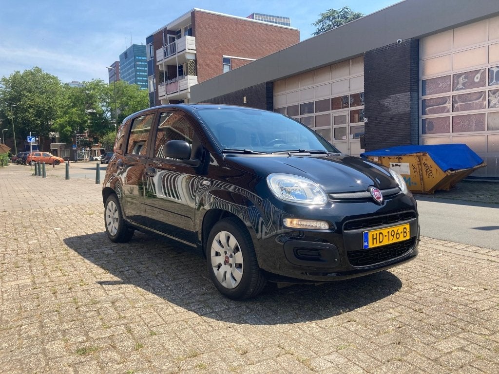 Fiat Panda 0.9 Twinair 44KW 2015 Zwart, Voorwielaandrijving, Stof, 31 €/maand, Panda