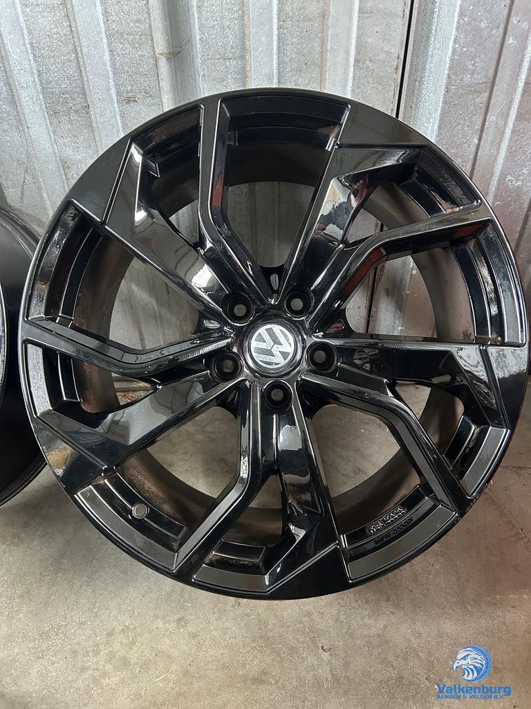 VW Transporter T5 GP T6 T6.1 T7 Bulli GMP Rebel 20 inch zwar, Velg(en), -, -, Ophalen of Verzenden
