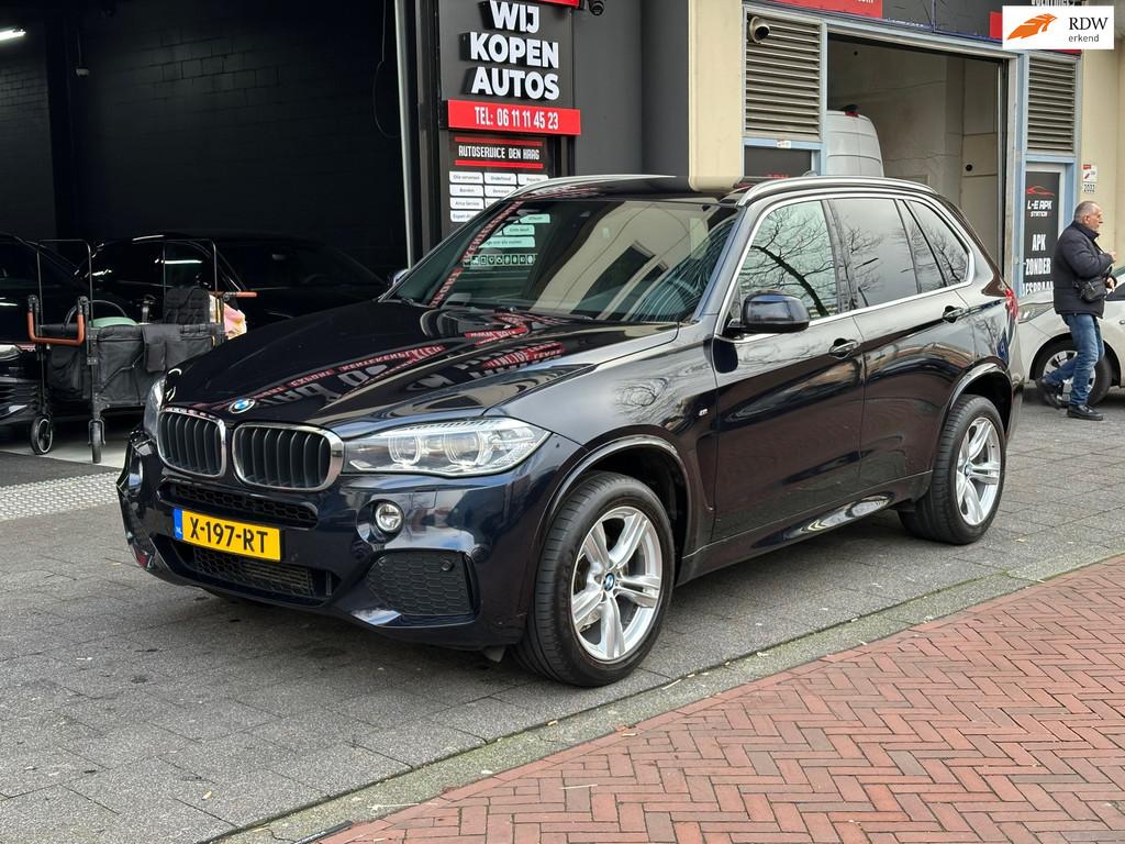 BMW X5 SDrive25d High Executive Aut Leer Navi Camera, Achterwielaandrijving, 4 cilinders, 241 €/maand, Zwart