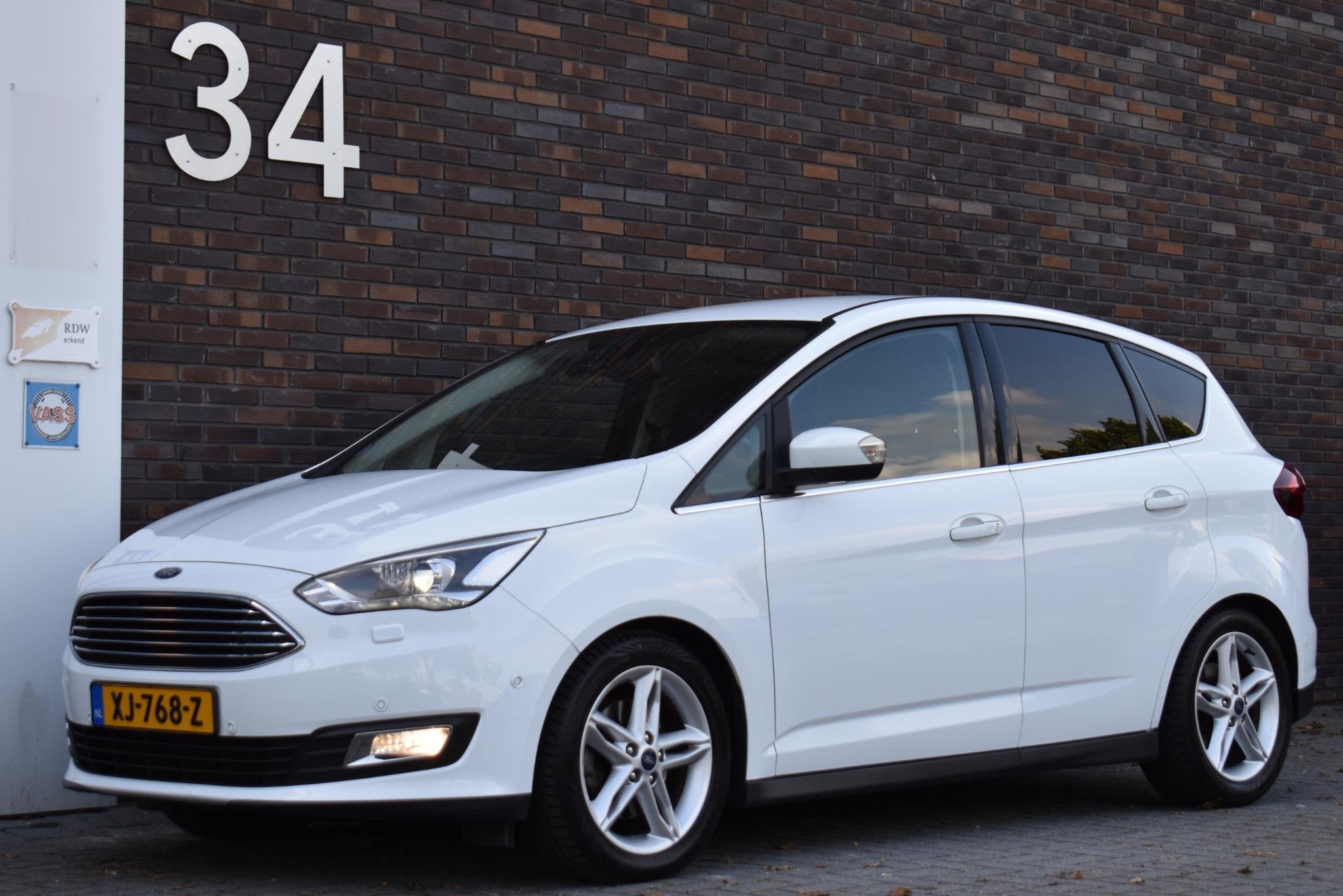 Ford C-Max 1.5 ECC LMV NAVI CRUISE TREKHAAK, Euro 6, 4 cilinders, Wit, Geïmporteerd