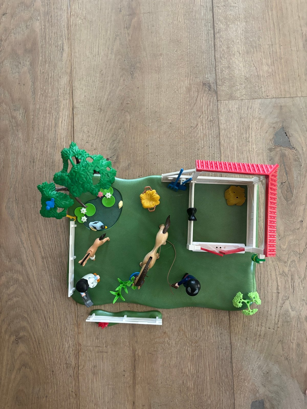 Playmobil paardenstal met paarden en figuren, Ophalen, Gebruikt, Jongen of Meisje