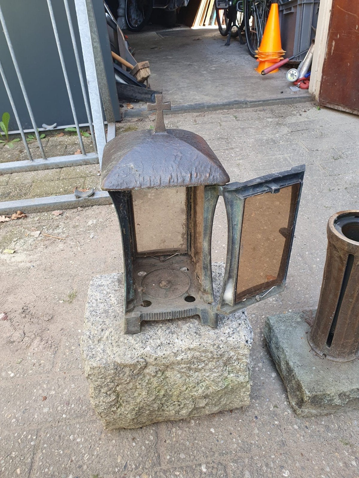 GRAF LANTAARN EN BLOEMEN VAAS MESSING, Ophalen, Gebruikt, Minder dan 50 watt, Wandlamp