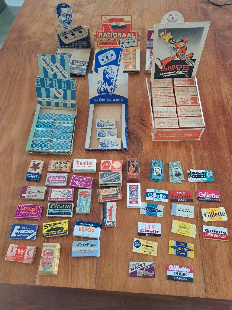 oude scheermesjes displays, Verzamelen, Ophalen of Verzenden, Gebruikt