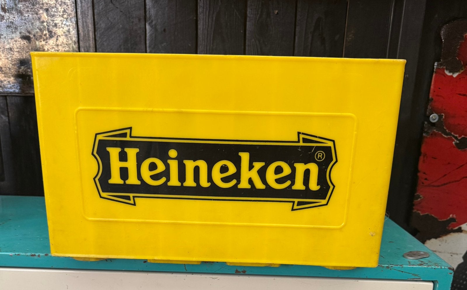 Heineken kratje vintage, Ophalen