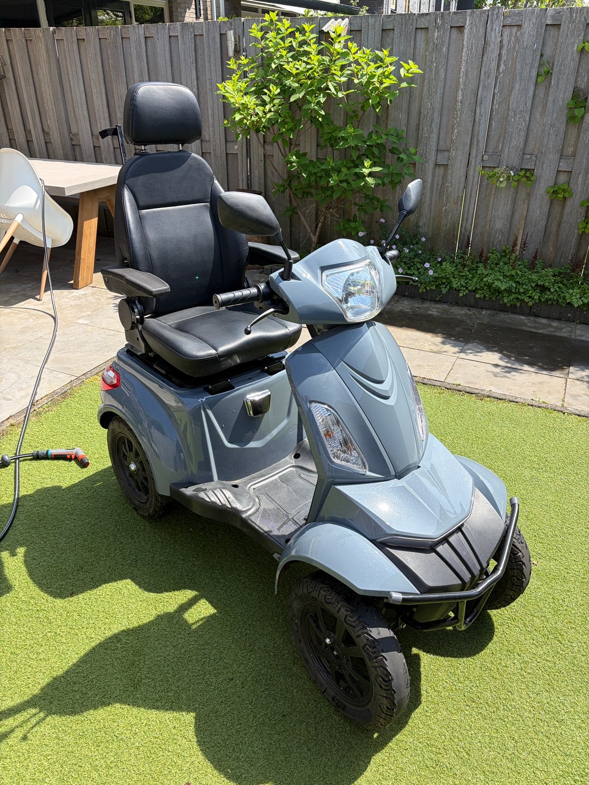 IVA S1000 scootmobiel nardo grey met garantie, Diversen, Brommobielen en Scootmobielen, Zo goed als nieuw, 16 km/u of meer, 46 km of meer