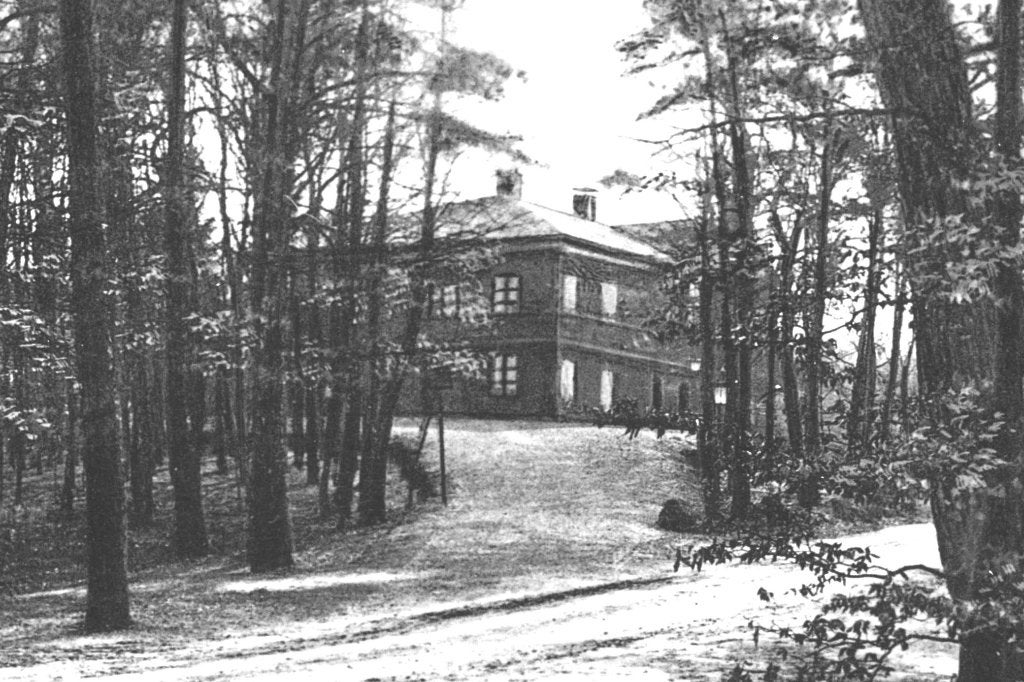 967603	Apeldoorn	Het Aardhuis	Nette oude kaart Onbeschreven, Ophalen of Verzenden, Voor 1920, Gelopen, Gelderland