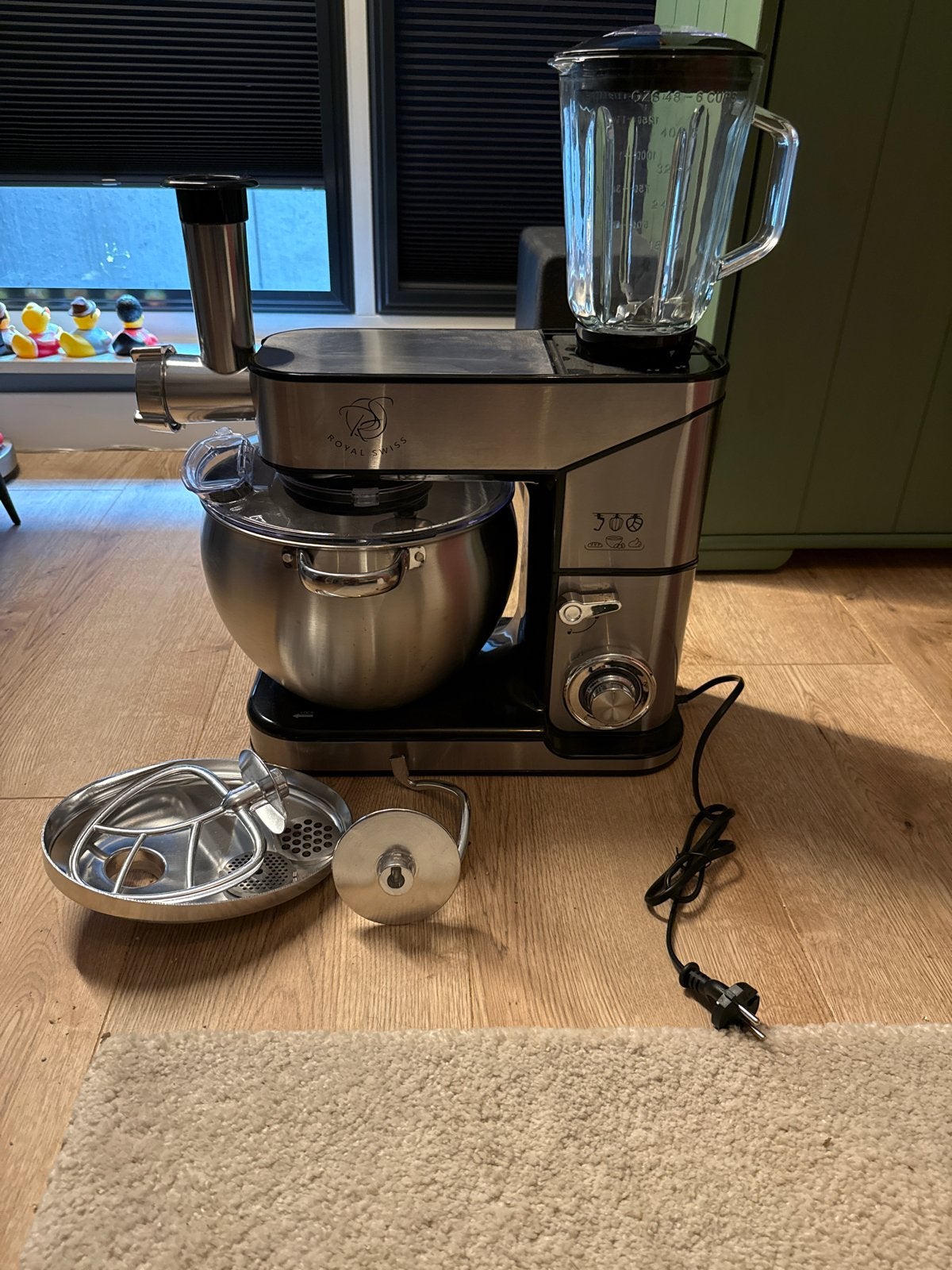 Nieuwe Royal Swiss Keukenmachine met Blender en Vleesmolen, 4 liter of meer, Ophalen of Verzenden, Nieuw, 3 snelheden of meer