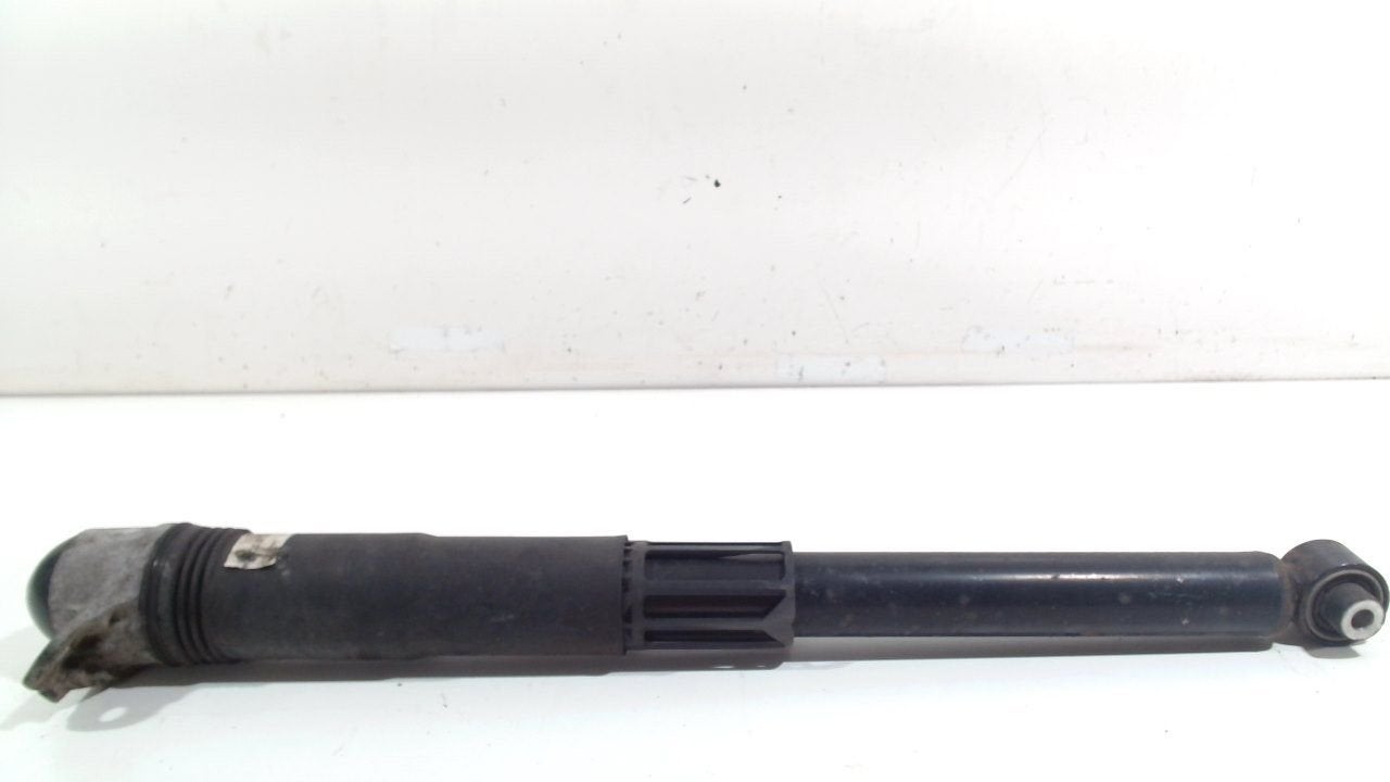 Schokbreker links achter Volkswagen Touran, Onderdelen@venauto.nl, Van der Ven Autorecycling B.V., Gebruikt, Ettenseweg 76, 4706 PB Roosendaal, The Netherlands