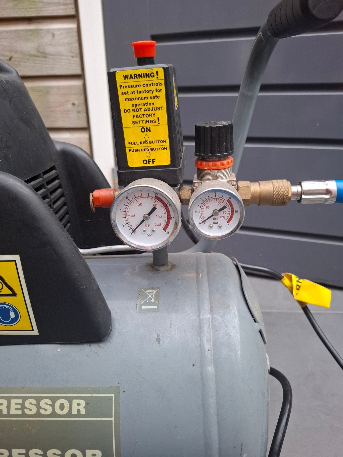 Airpress Compressor HLG 215/55 - 1.5 PK, 50L tank, Ophalen, Gebruikt, 6 tot 10 bar, Minder dan 200 liter/min