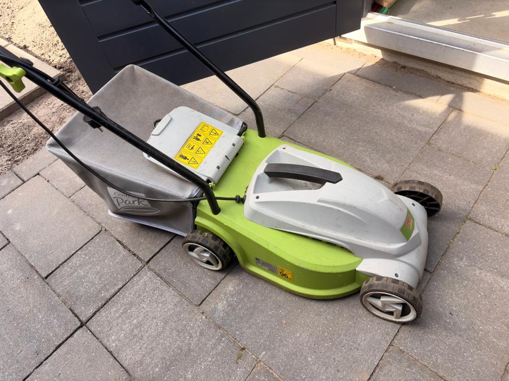 Elektrische grasmaaier van Central Park, Tuin en Terras, Grasmaaiers, Ophalen, Zo goed als nieuw