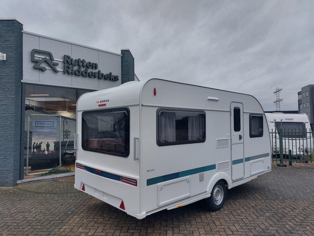 Adria Aviva 422 PY, Caravans en Kamperen, Schokbreker, Bedrijf, Adria, 4 tot 5 meter