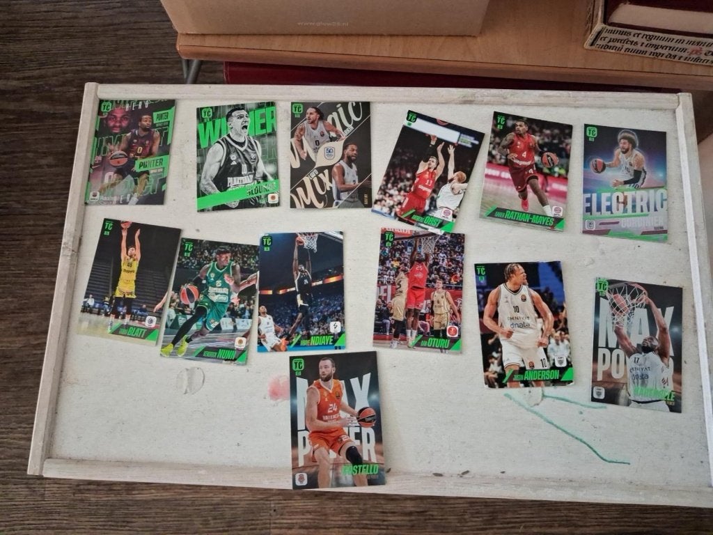 Panini EuroLeague Top Class 2025/26 kaarten – 13 stuks, Ophalen of Verzenden, Nieuw, Buitenlandse clubs, Poster, Plaatje of Sticker