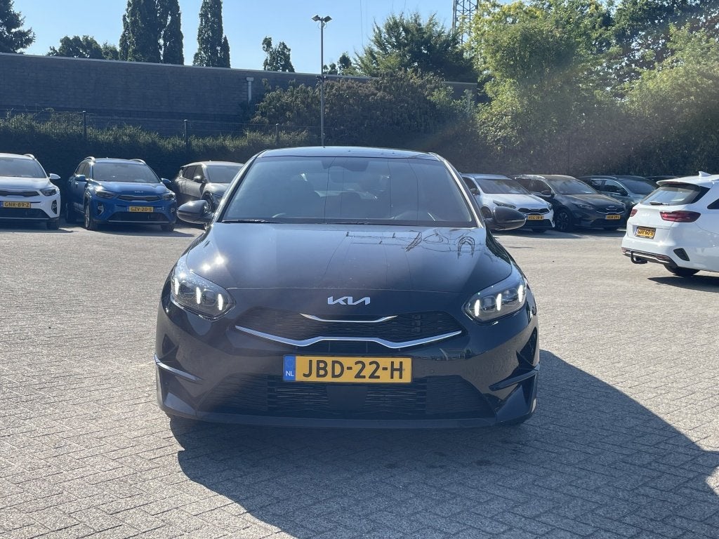 Kia Ceed 1.0 T-GDi MHEV DCT7 AUTOMAAT Design Edition, Automaat, 1272 kg, Stof, Euro 6
