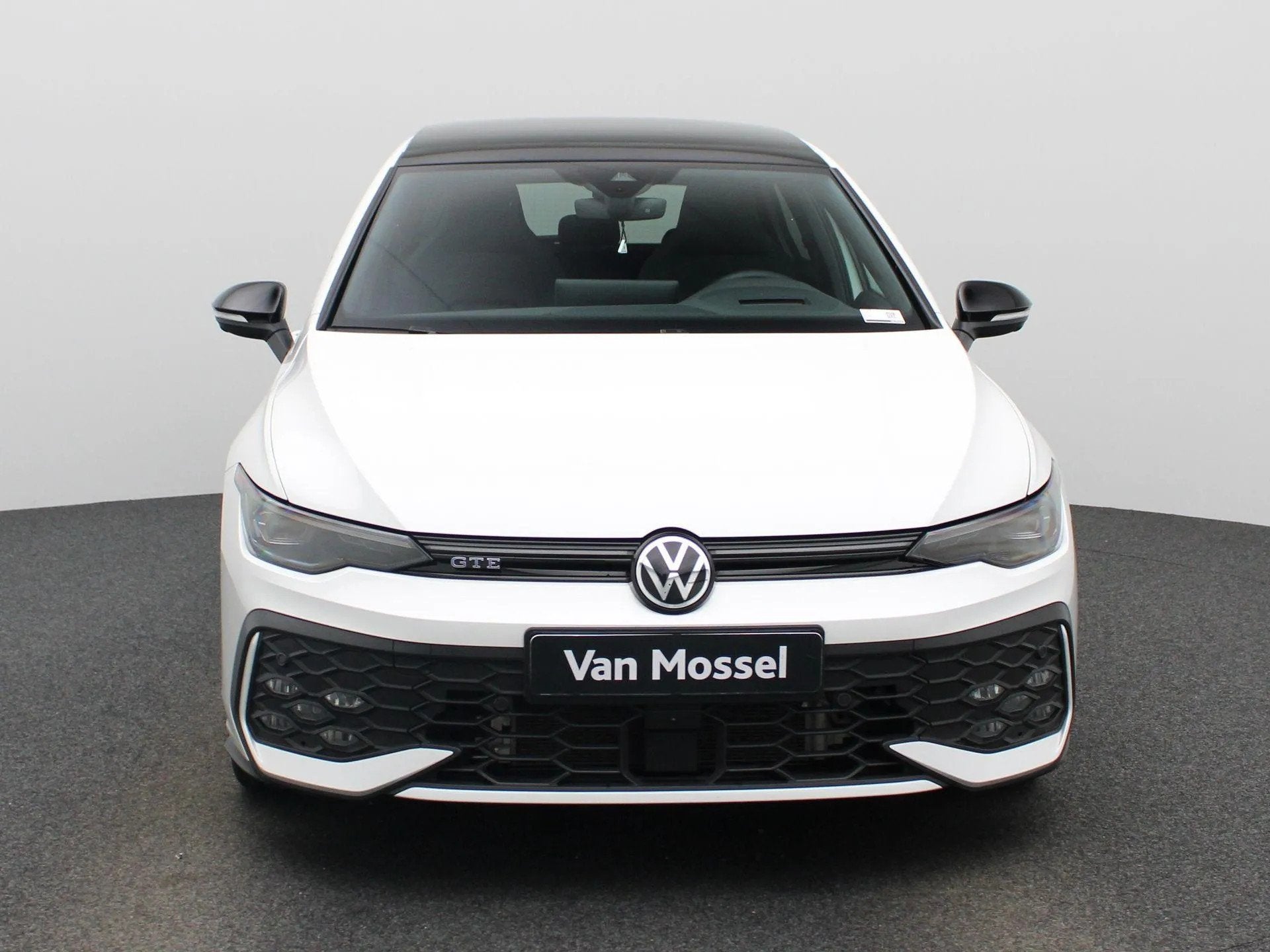 Volkswagen Golf 1.5 eHybrid GTE 272 PK (bj 2024, automaat), 4 cilinders, 250 km/l, Wit, Plug-in hybride