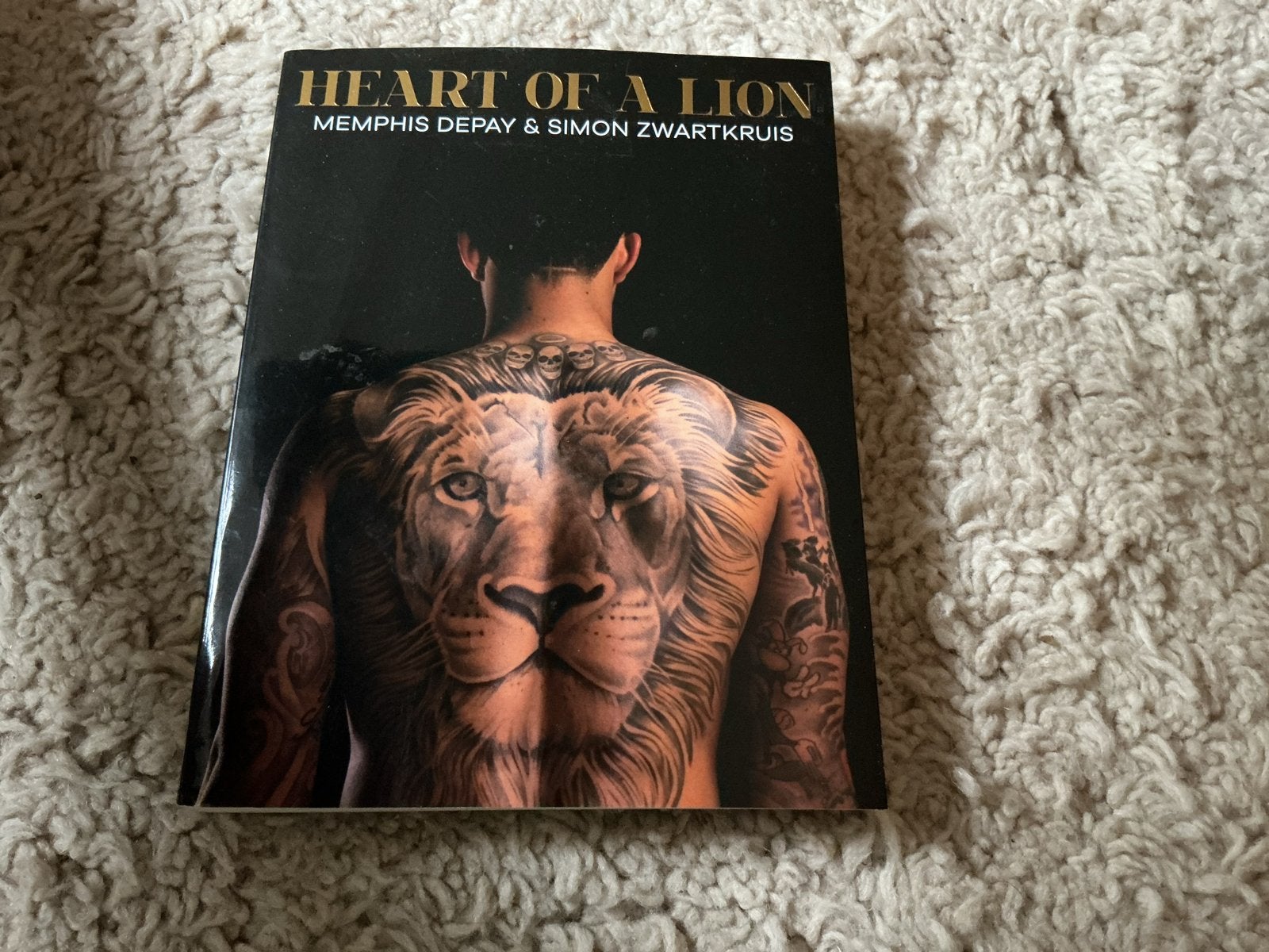 Heart of a Lion - Memphis Depay & Simon Zwartkruis giro 555, Ophalen of Verzenden, Zo goed als nieuw, Sport