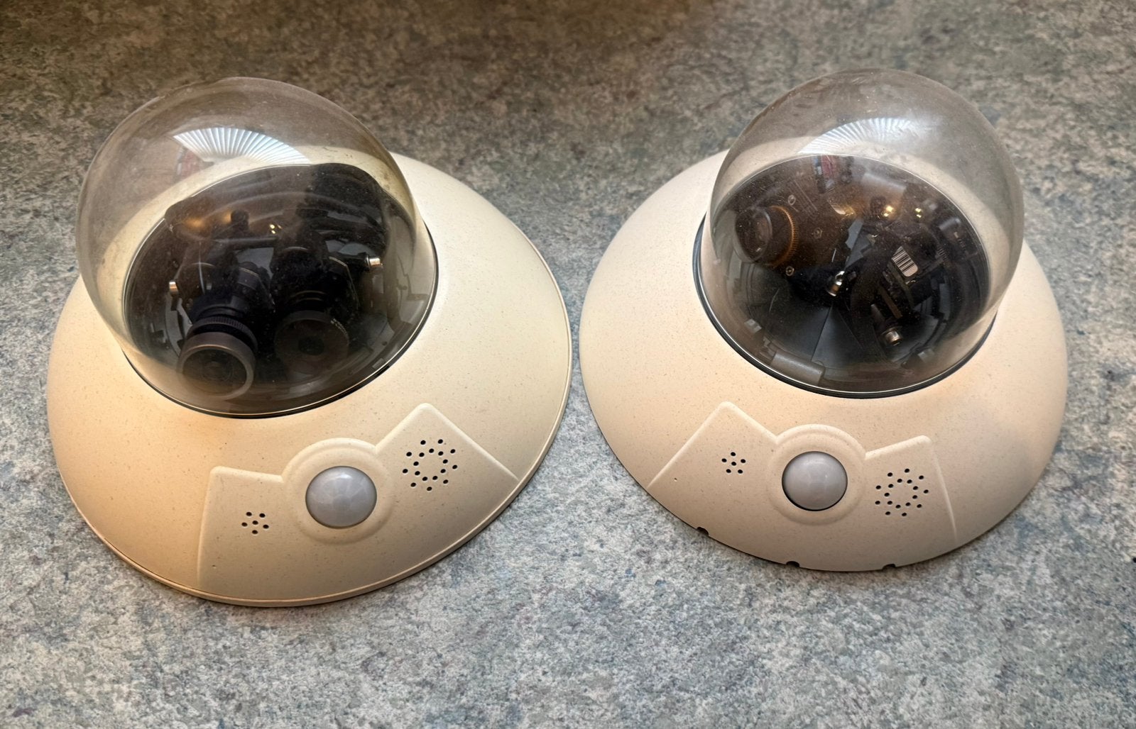 2 Mobotix Dome camera’s, Ophalen of Verzenden, Gebruikt