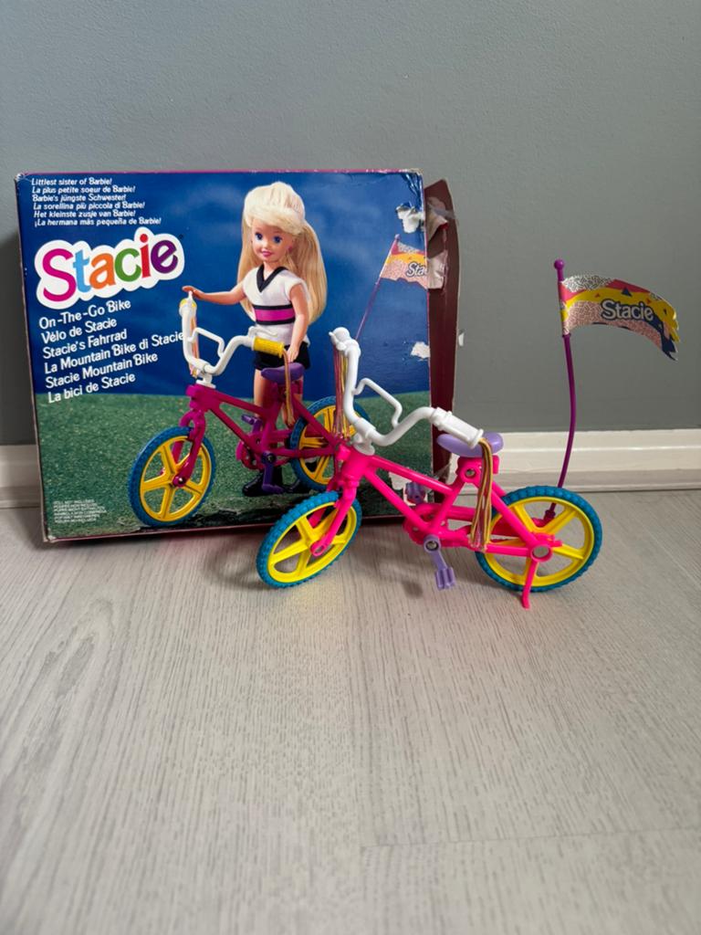 Barbie Stacie fiets, Ophalen, Zo goed als nieuw, Barbie