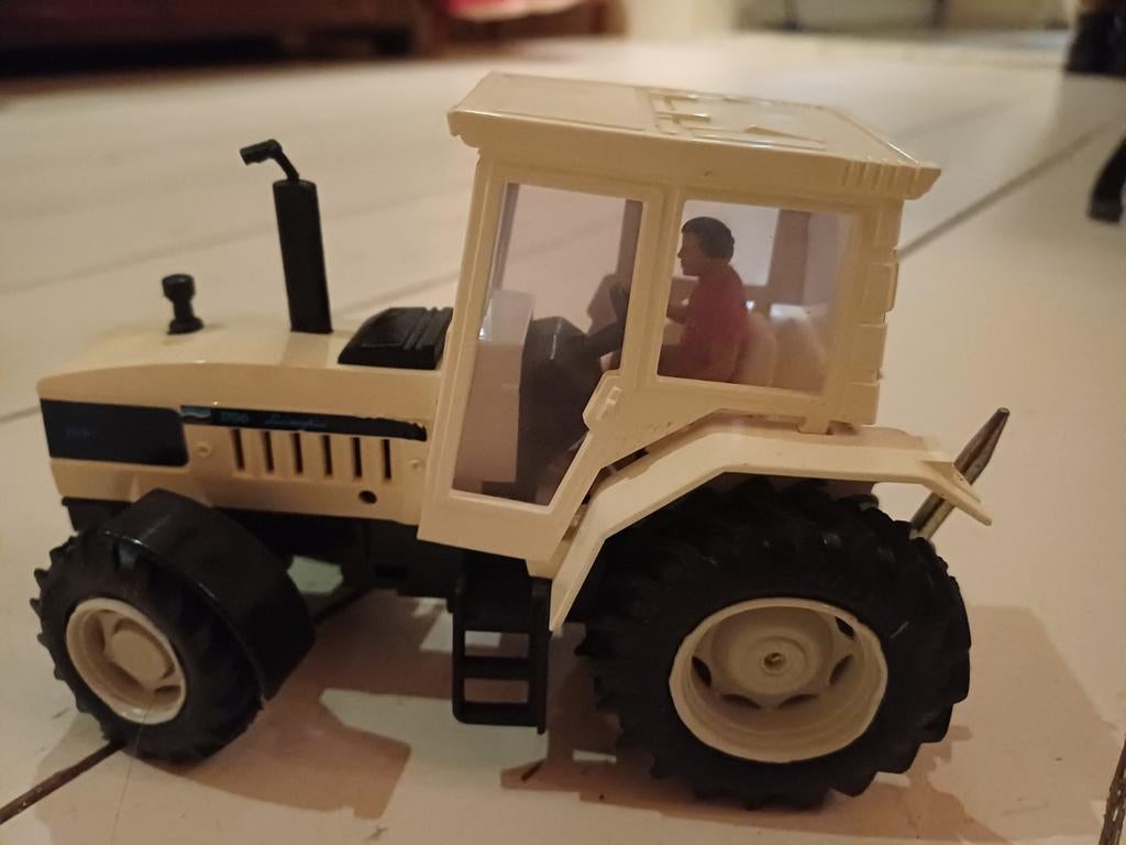 Tractor miniatuur lamborghini 1706, Ophalen of Verzenden, Tractor of Landbouw, Overige merken