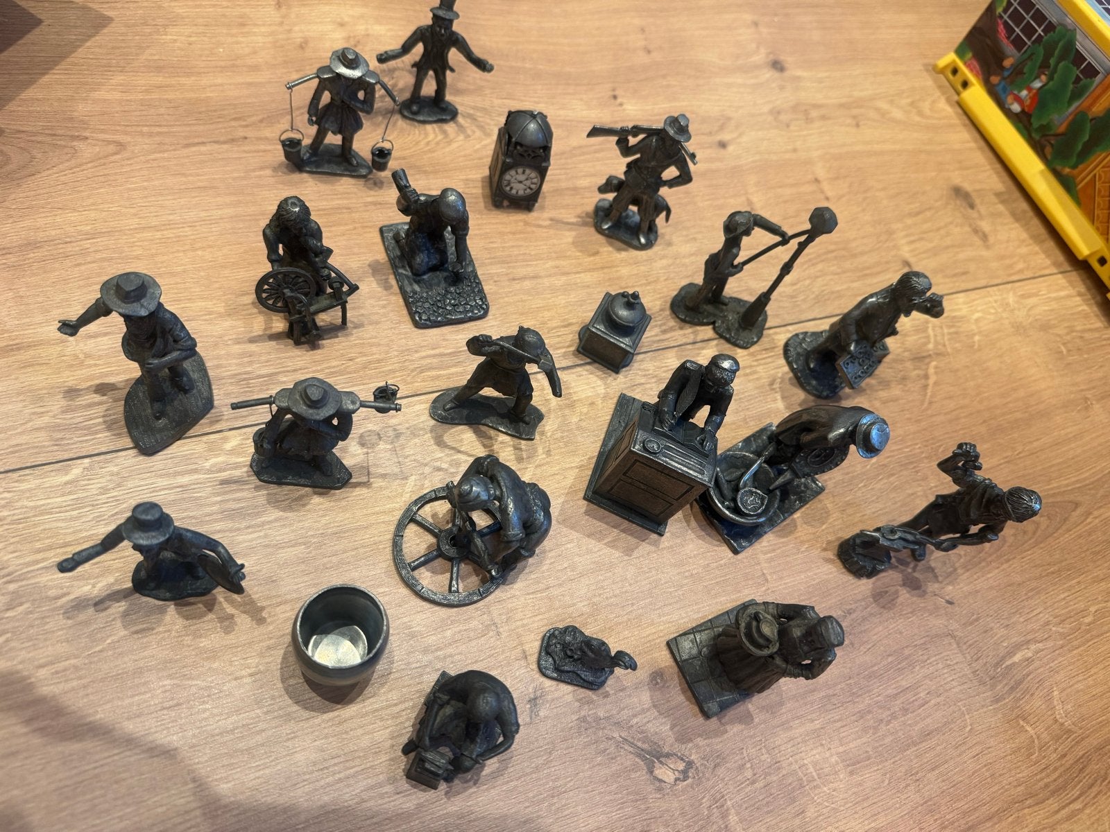 Loodfiguren / Tinnen beeldjes - Diverse ambachten en figuren, Ophalen of Verzenden