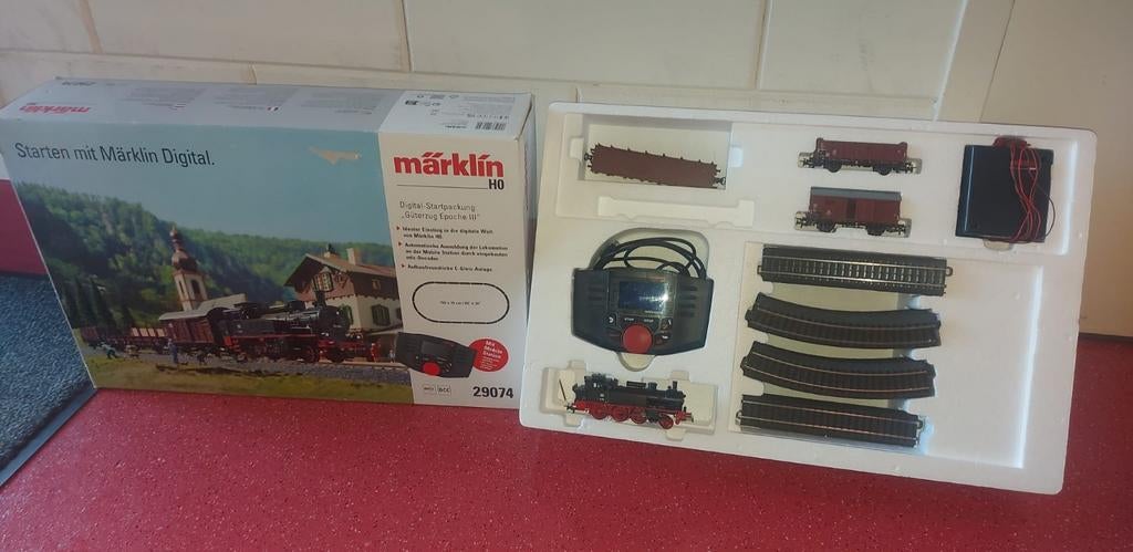 NU €300 !MARKLIN NOCH ENZ VERZAMELING MODELBOUWTREINEN ENZ., Ophalen, Zo goed als nieuw, Gelijkstroom, Overige merken