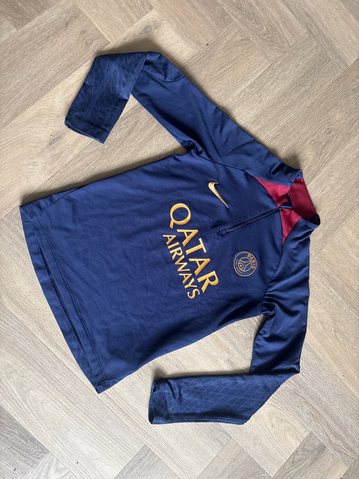 PSG Trainingstrui Nike Dri-Fit Maat S 128, Ophalen of Verzenden, Zo goed als nieuw