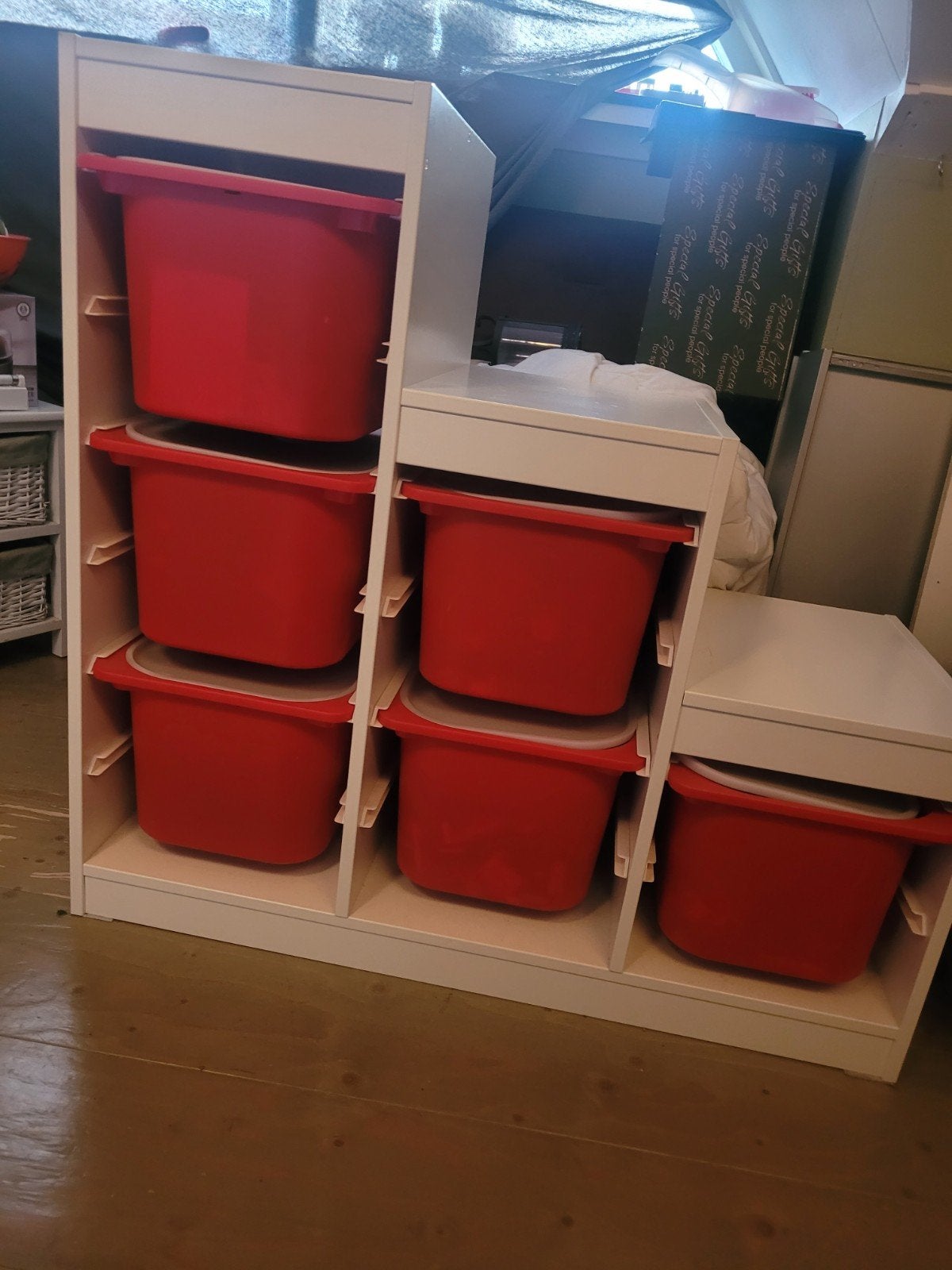Ikea trofast kast Opbergkast met Rode Bakken, Ophalen, Gebruikt