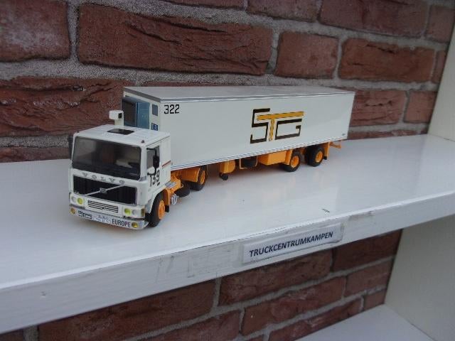 WSI  Volvo  F10  van  STG  Autier., Ophalen of Verzenden, Nieuw, Bus of Vrachtwagen, Wsi