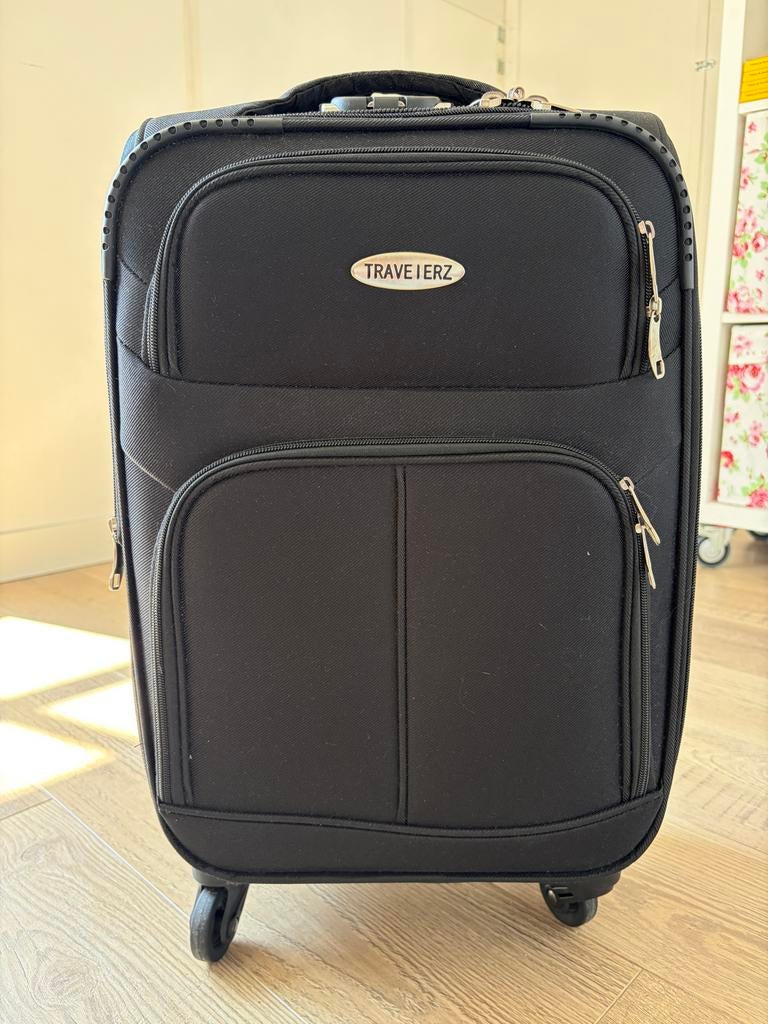 Travelerz Zwarte Koffer met Wieltjes, Sieraden, Tassen en Uiterlijk, Koffers, Ophalen, Zo goed als nieuw, Overige materialen, Uitschuifbare handgreep