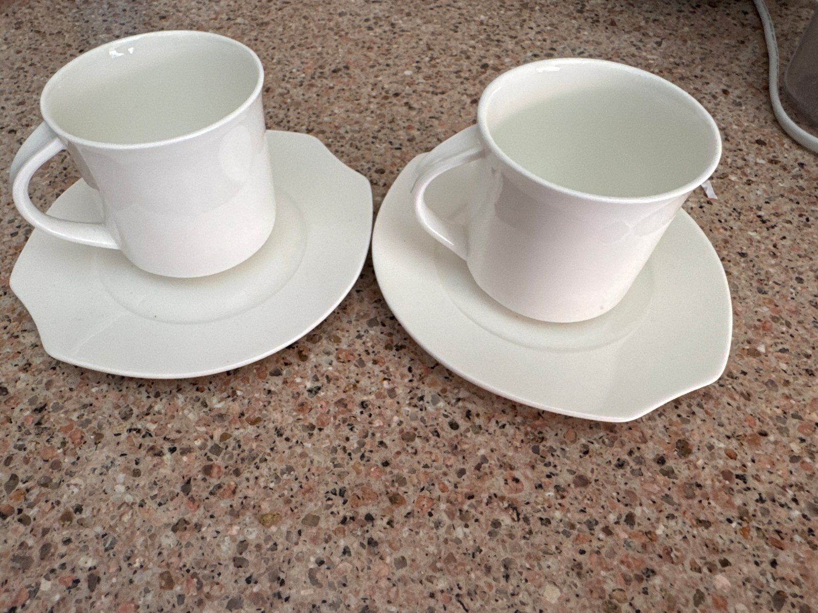 Villeroy & Boch Alba Kop en Schotel - Set van 2, Villeroy & Boch, Ophalen of Verzenden, Zo goed als nieuw, Modern