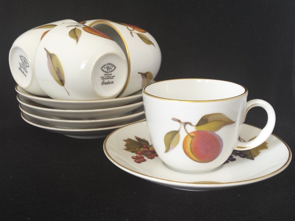 Royal Worcester Evesham - kop en schotels, Overige merken, Ophalen of Verzenden, Zo goed als nieuw, Overige stijlen