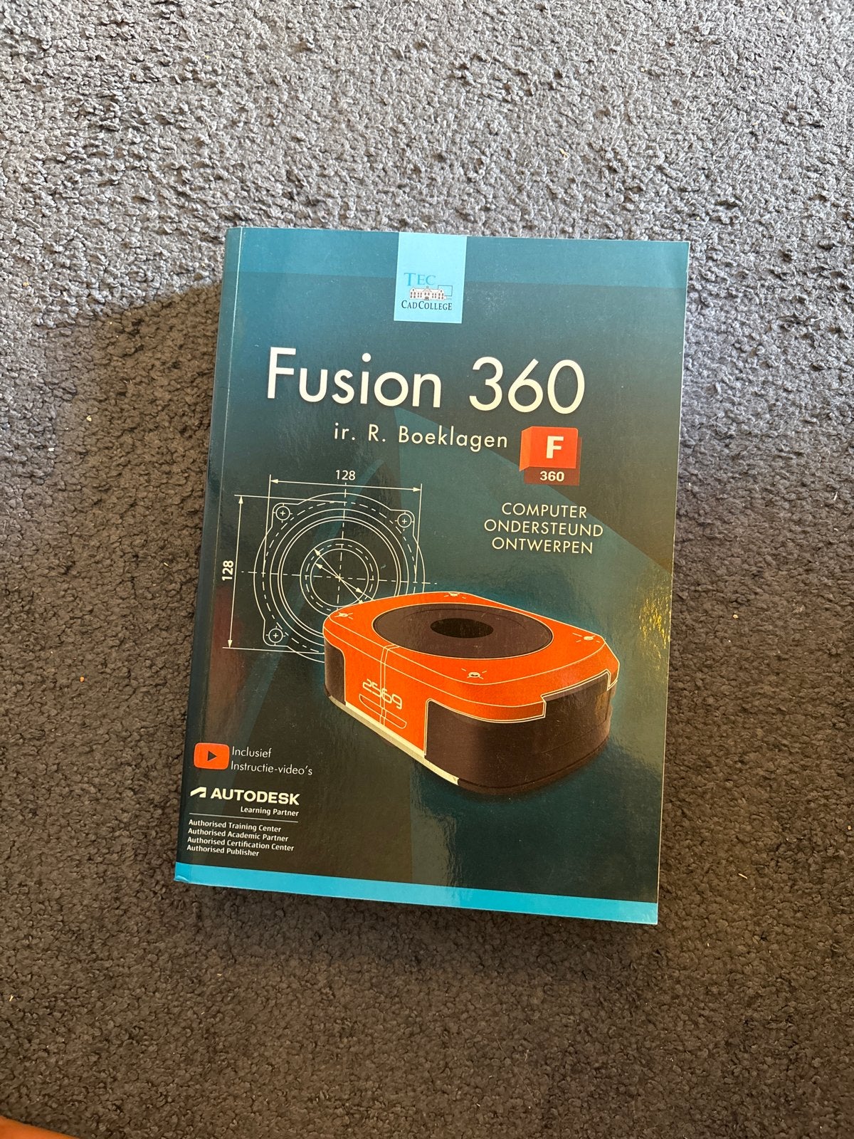 Fusion 360: Computer Ondersteund Ontwerpen (MBO/HBO), Ophalen of Verzenden, Beta, Zo goed als nieuw, MBO