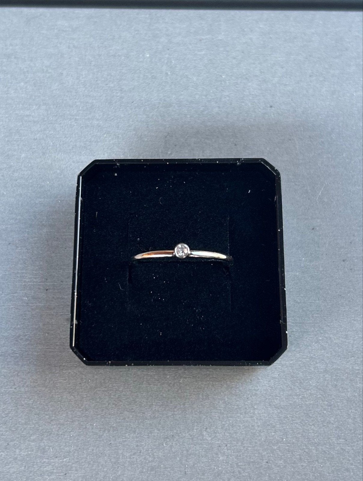 Finaste ring, maat 18, 18 tot 19, Ophalen of Verzenden, Zo goed als nieuw, Met edelsteen