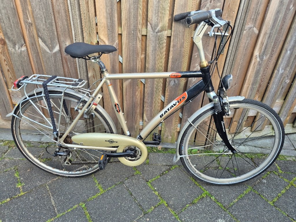 Nette Batavus Europe 28 inch met voorvering en versnellingen, Ophalen, Gebruikt, Versnellingen, Batavus