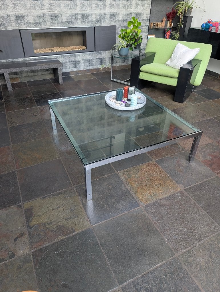 Metaform M serie salontafel 110/110 (Hank Kwint), Ophalen, 100 tot 150 cm, 75 cm of meer, Zo goed als nieuw