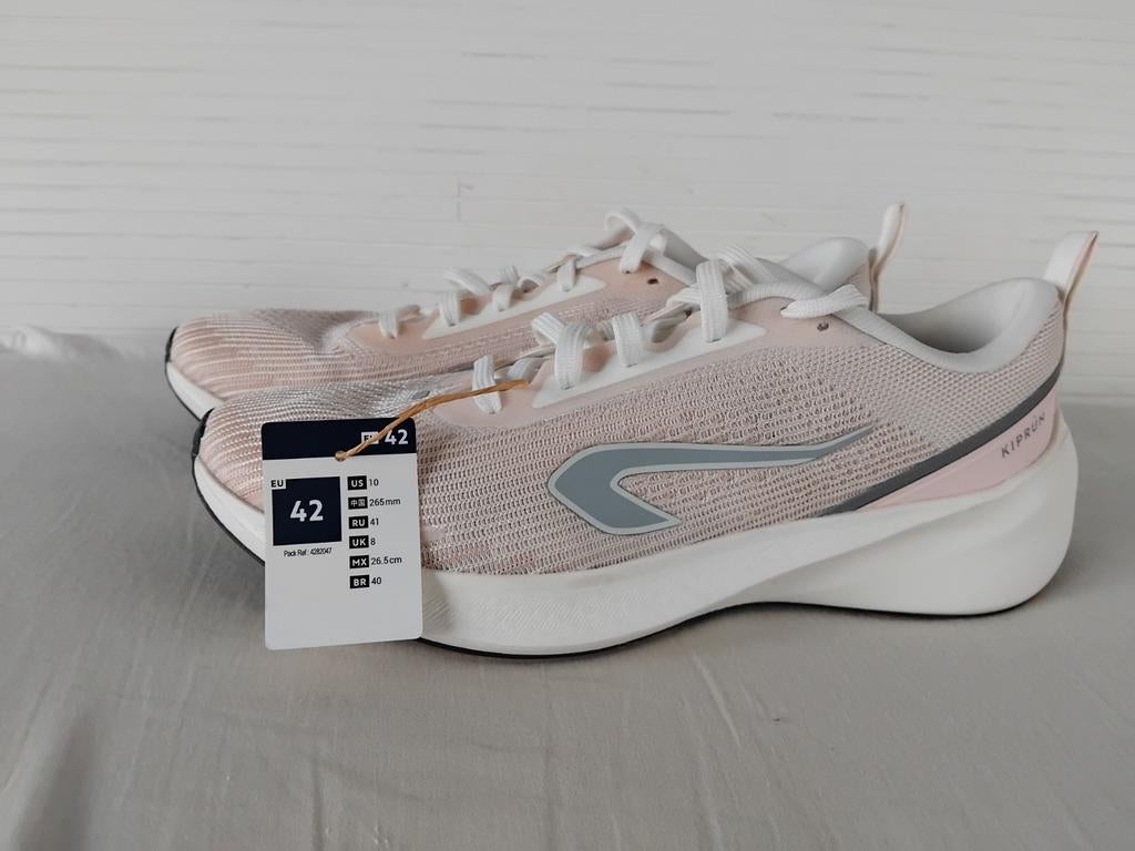 Nieuwe Kiprun hardloopschoenen maat 42 met kaartje, Sport en Fitness, Loopsport en Atletiek, Ophalen of Verzenden, Nieuw