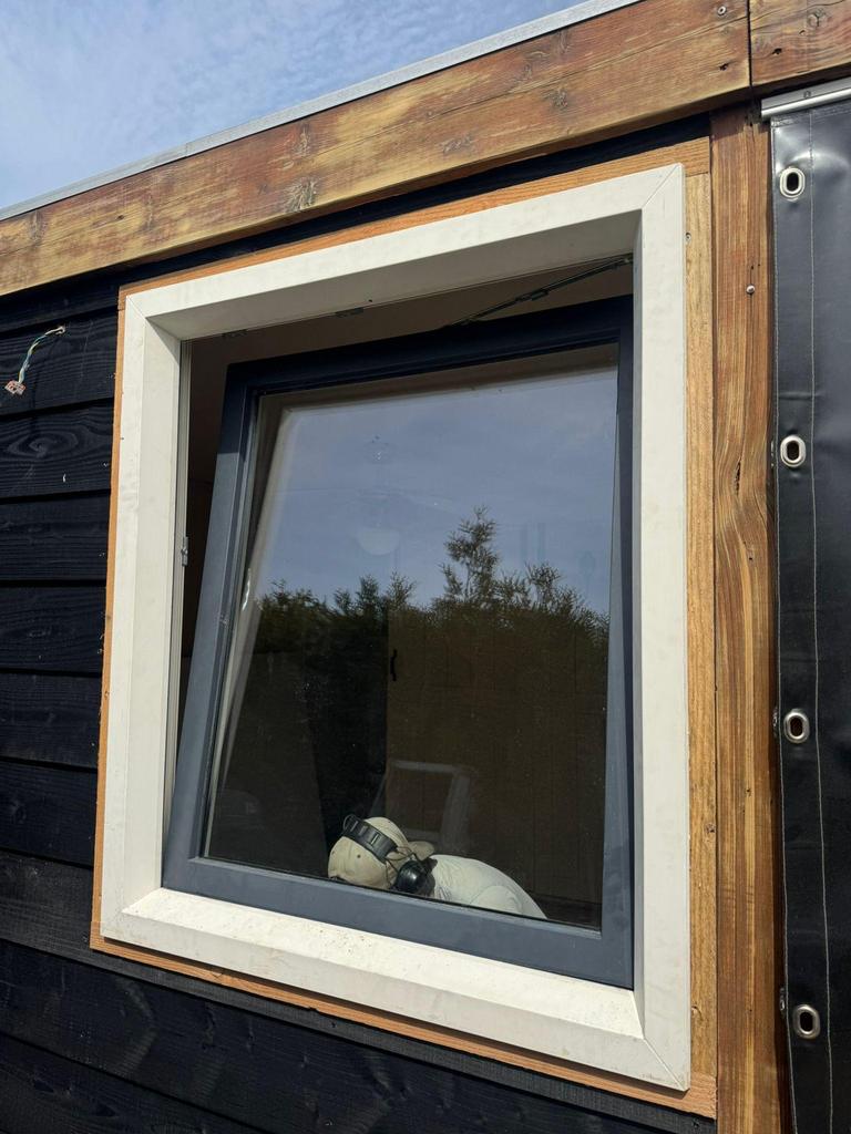 Kunststof draai kiep raam, Ophalen, Zo goed als nieuw