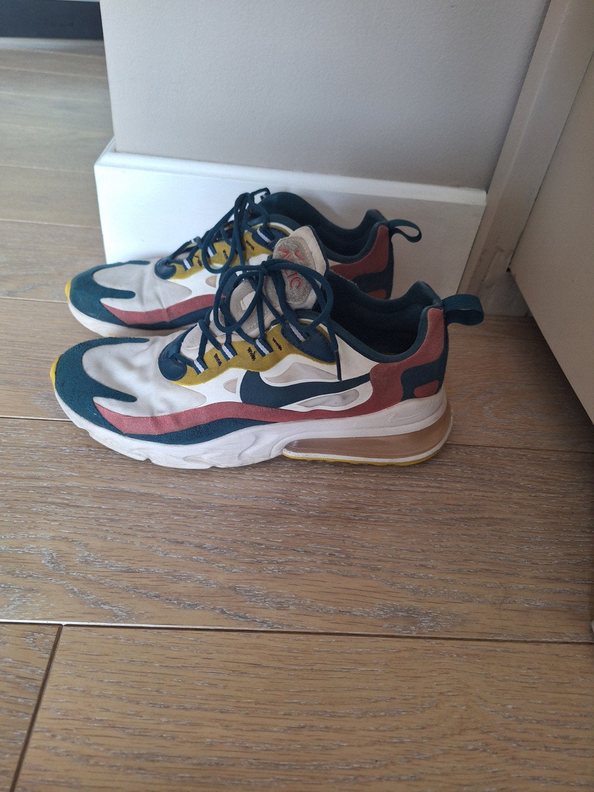 Nike airmax 270 react 42,5, Ophalen of Verzenden, Zo goed als nieuw, Blauw