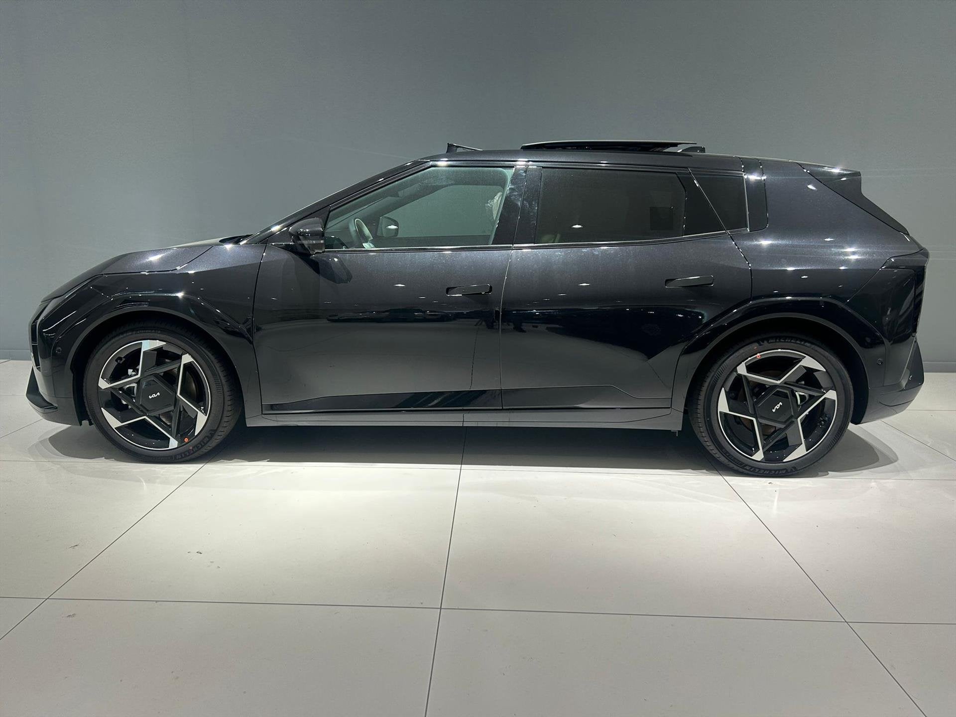 Kia Ev4 81,4 kWh 204PK GT-PlusLine, Auto's, Zwart, 33 min, Kia Top Selectie, 1000 kg