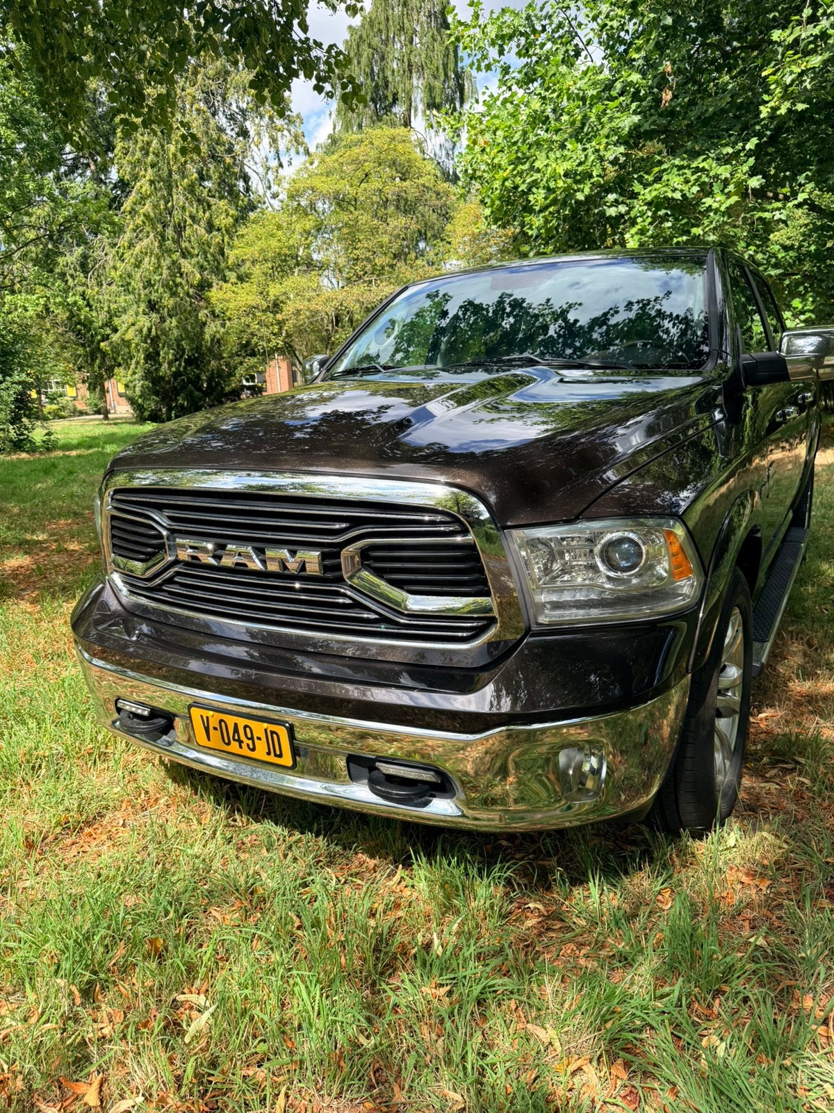 Dodge Ram long Horn 1500 Crew Cab 5.7 V8 Laramie Hemi 2017, Auto's, Automaat, 5654 cc, Bruin, Bruin