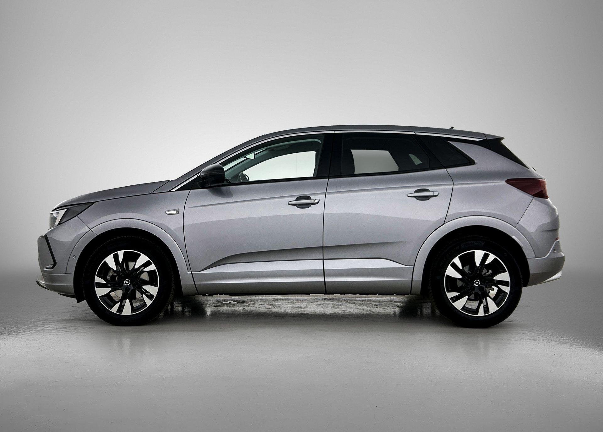 Opel Grandland 1.2 Turbo Level 3 | Stoelverwarming |, 12 maanden, Gebruikt, 1199 cc, Leder en Stof