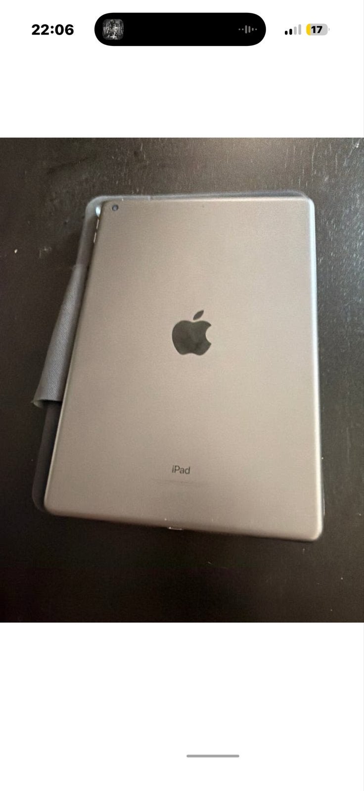 Apple iPad met klein barstje, functioneert perfect, 10 inch, Gebruikt, Apple iPad, Ophalen of Verzenden
