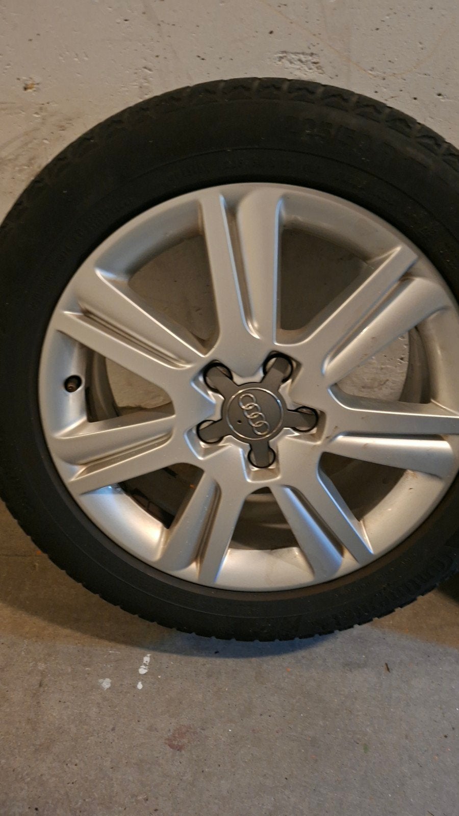 Audi winterbanden met velgen - 17 inch, Auto-onderdelen, Banden en Velgen, Ophalen, Gebruikt, Banden en Velgen, 17 inch