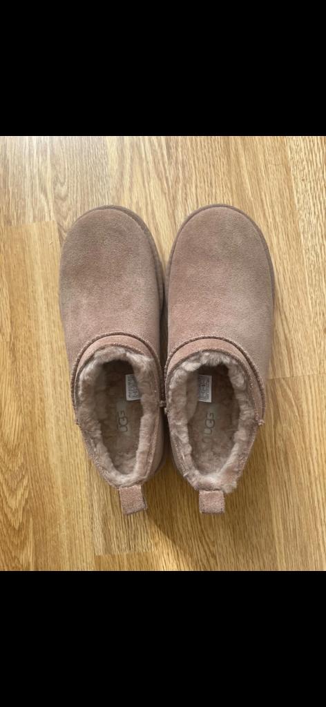 Uggs Classic Micro Rocky Oak, UGG, Bruin, Nieuw, Ophalen of Verzenden