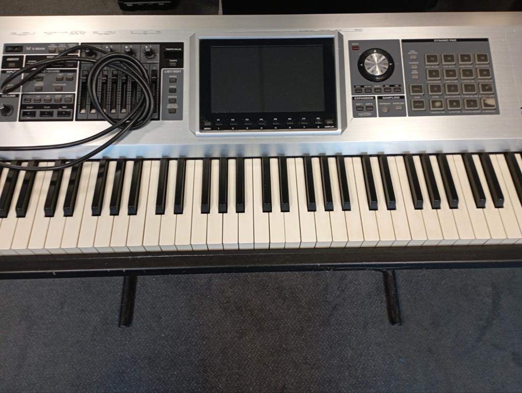Roland Fantom G 8, Muziek en Instrumenten, Synthesizers, Ophalen, Gebruikt, 88 toetsen, Roland