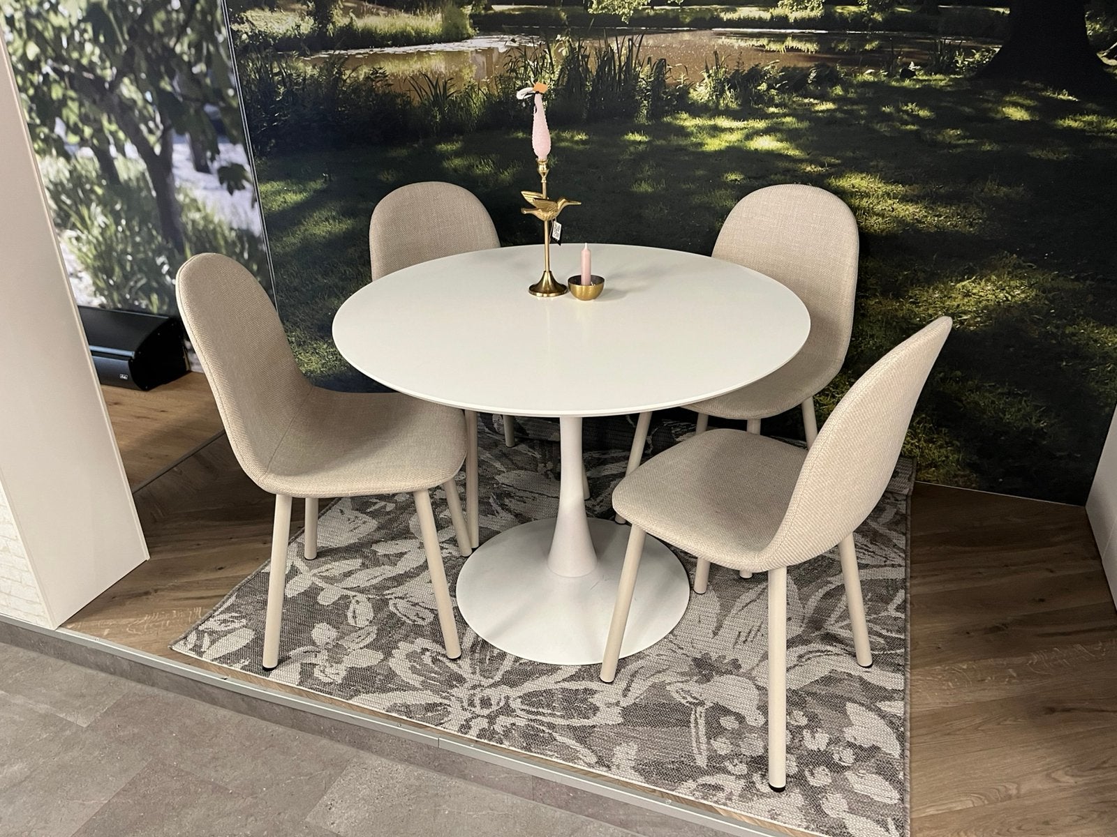 Ronde tafel met 4 stoelen, Huis en Inrichting, Ophalen, 100 tot 150 cm, Rond, Nieuw