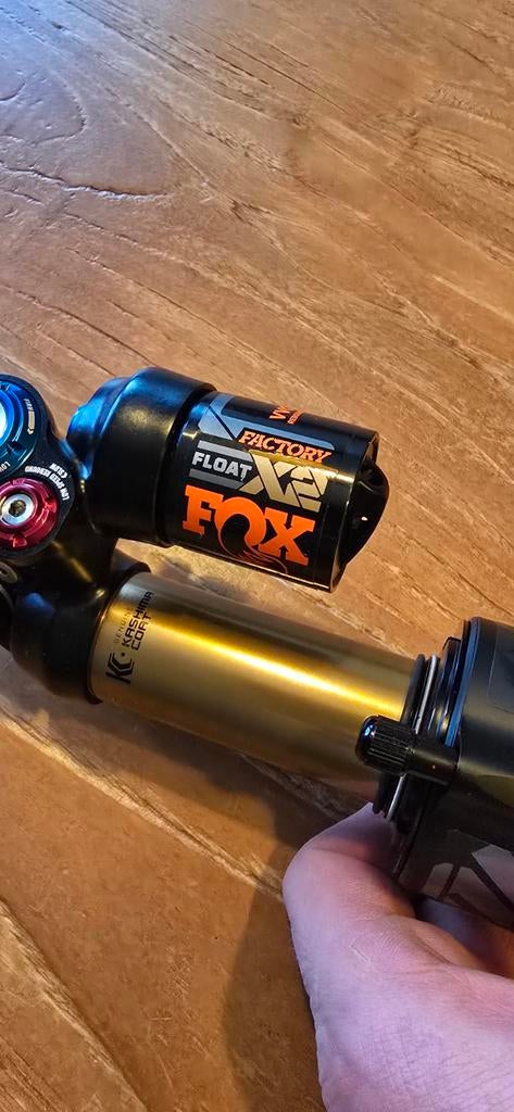 100% NIEUWE Factory Series FLOAT X2 2025 Demper 230x65, Ophalen of Verzenden, Zo goed als nieuw, Voorvork, Fox