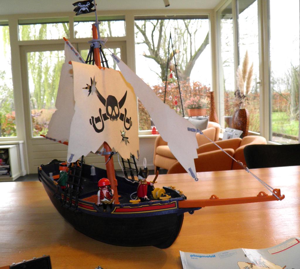 Playmobil grote piratenboot met extra's. Netjes., Ophalen of Verzenden, Gebruikt