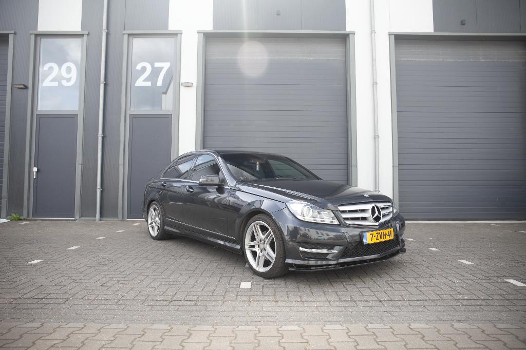 Mercedes W204 C250 CGI Avantgarde, Auto's, Mercedes-Benz, Automaat, Achterwielaandrijving, Zwart, 1796 cc